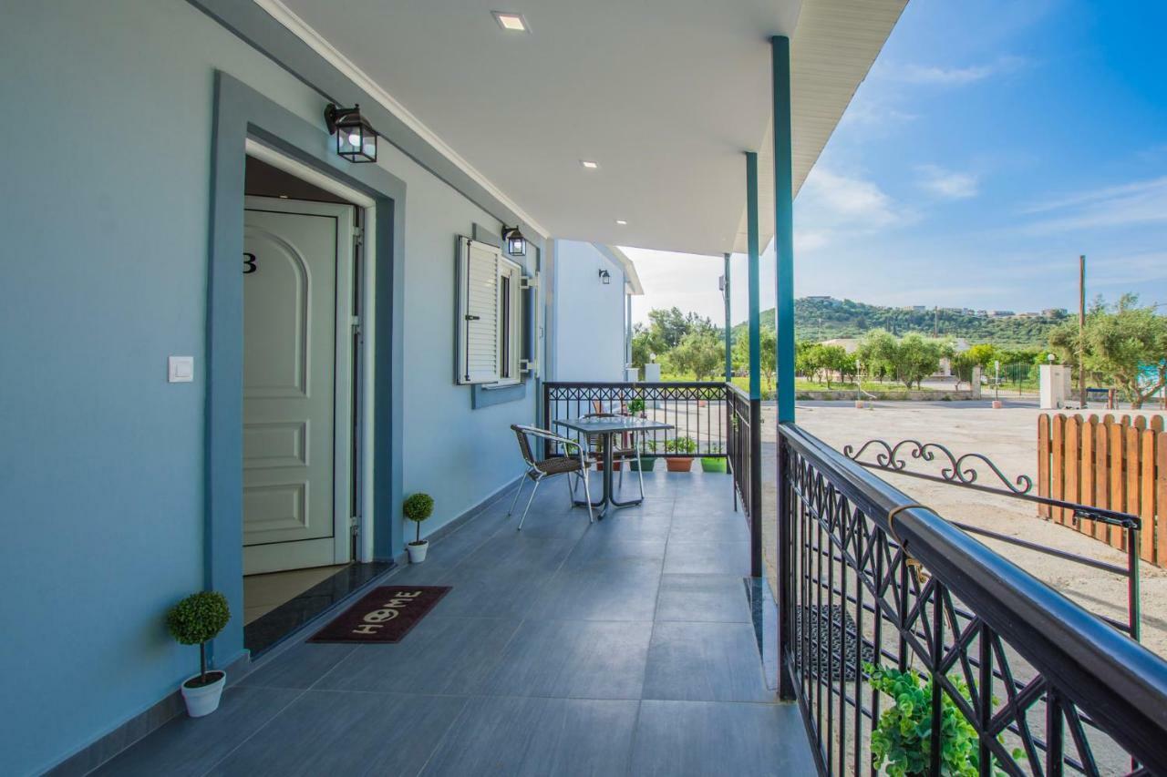 Dennis Tsilivi Houses & Studios By "Elite" ภายนอก รูปภาพ